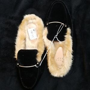 Women's shoes